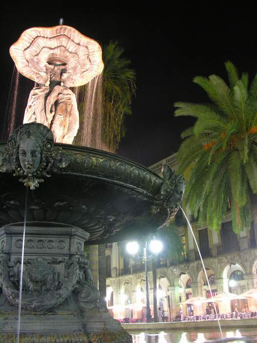 fontanna na placu